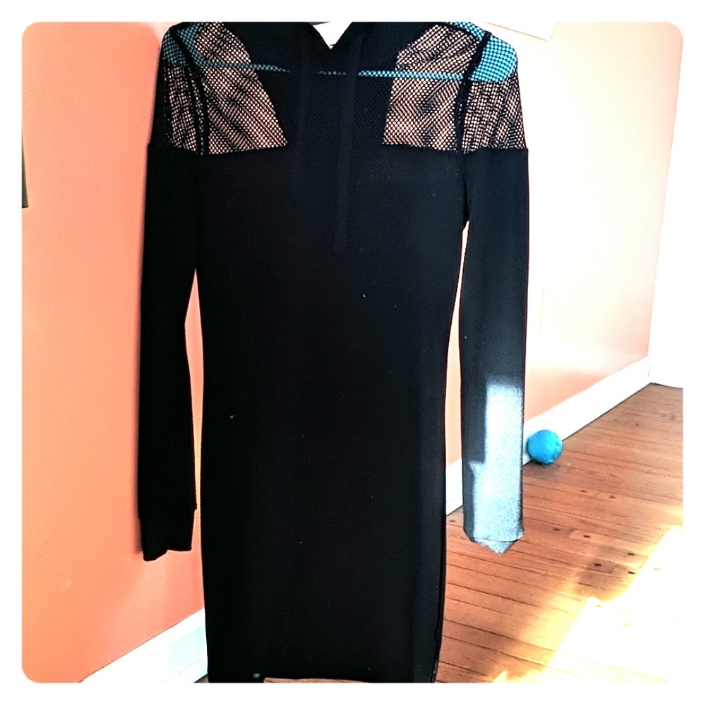 Long sleeve black mesh cotton dress with hood blk